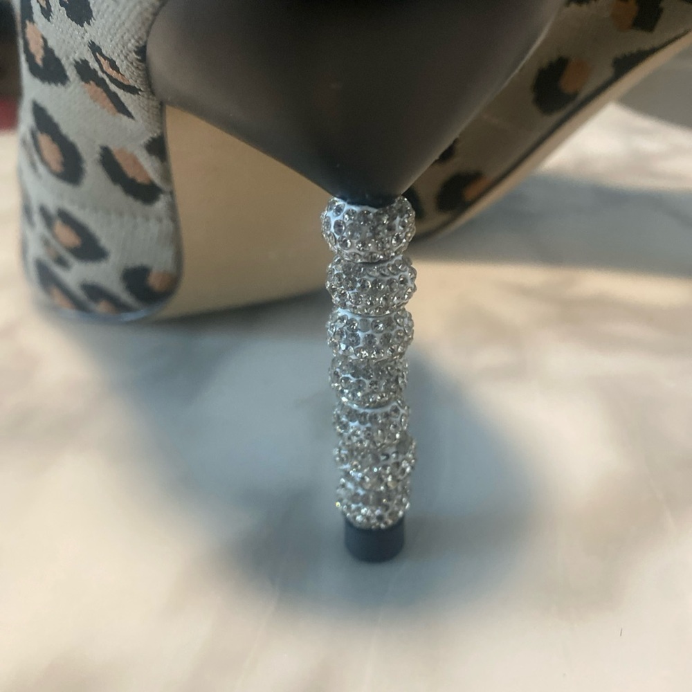 Allegra James Leopard Print Hot Rhinestone Heels Easy On Booties 7.5 Women’s Htf — image 4 of 8